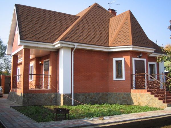 Кирпичный дом в Псковской облати